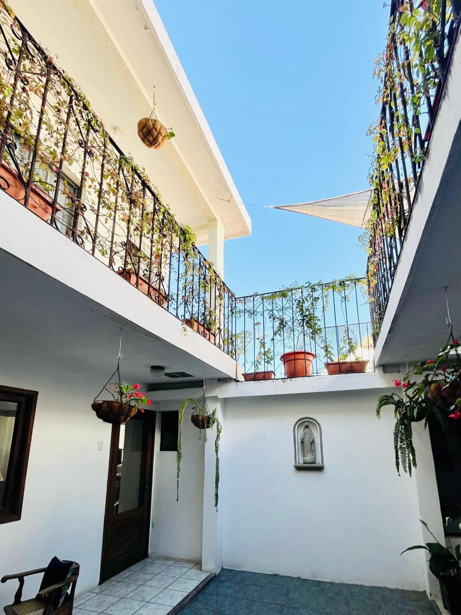 Casa Ela Bed & Breakfast Antigua Exterior photo